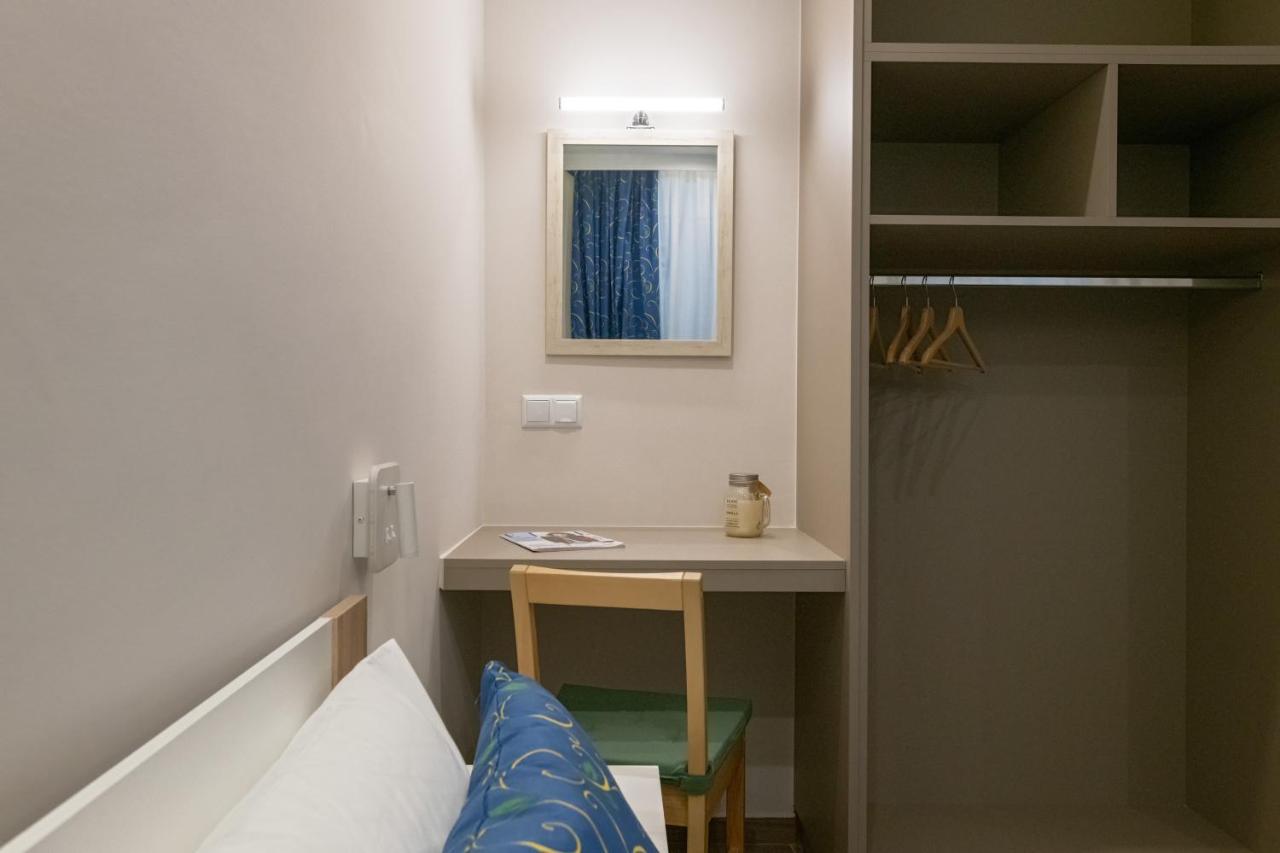 Taylor'S Apartment Corfu  Buitenkant foto